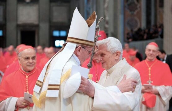 bergoglio-ratzinger_